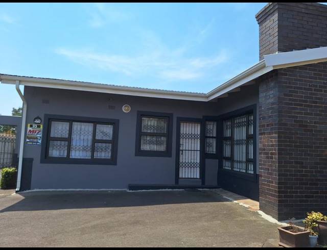 4 BEDROOM HOUSE FOR SALE IN PELHAM